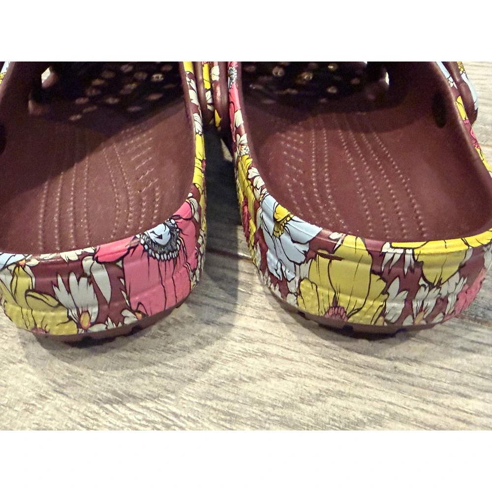 Crocs Retro Floral Clogs 13 Mens‎ Classic Shoes 208954 Slip Ons Mules NWOT